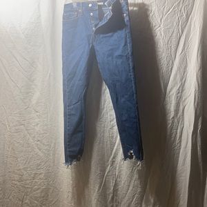 High waisted, cropped Levi jeans size 28